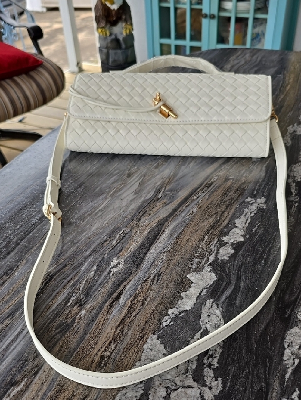 Elegant NWOT Woven Leather Crossbody Bag in Cream with Gold Hardware 11 X 5.5